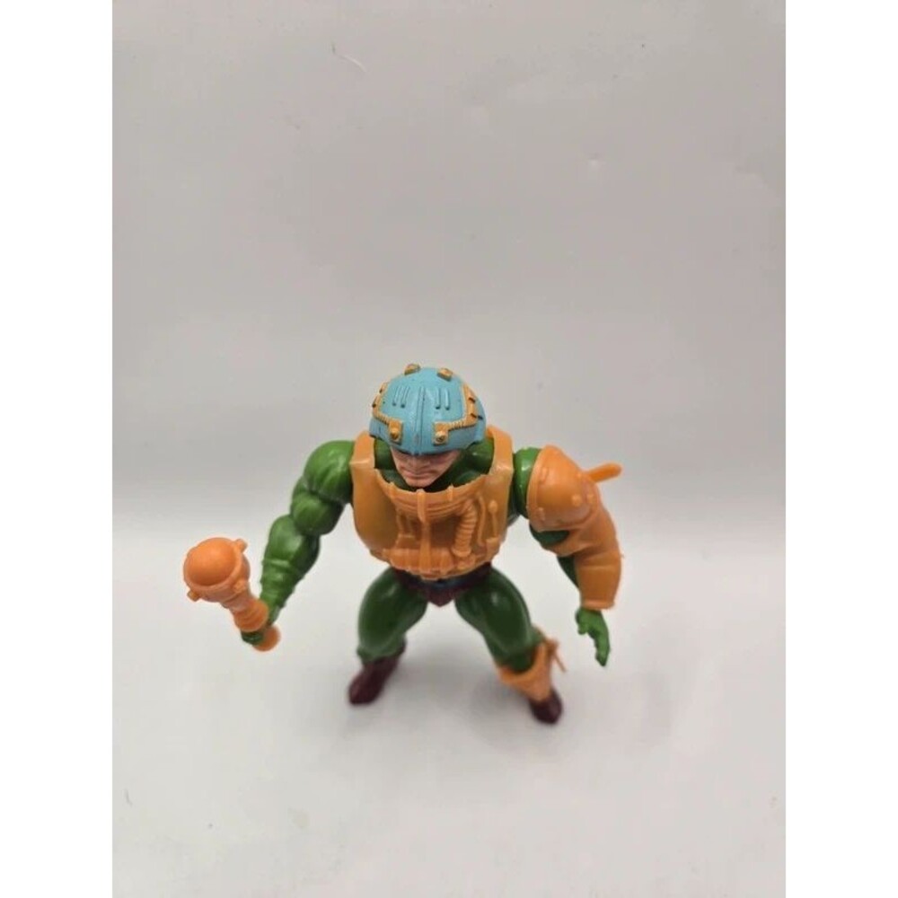 Soft head Man at Arms - Picture 2 of 7